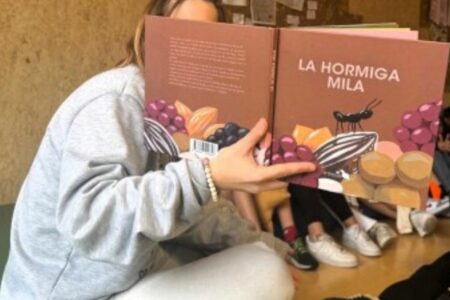 ACOFAM participa en la Setmana dels Llibres a La Salle amb el conte de ‘La formiga Mila’